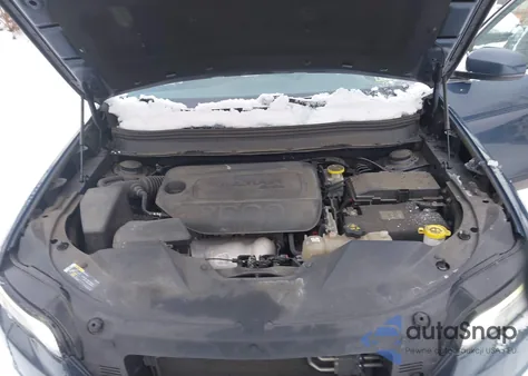 2019 Jeep Cherokee Latitude Plus 4X4 из США, поврежденный, VIN 1C4PJMLB6KD453082